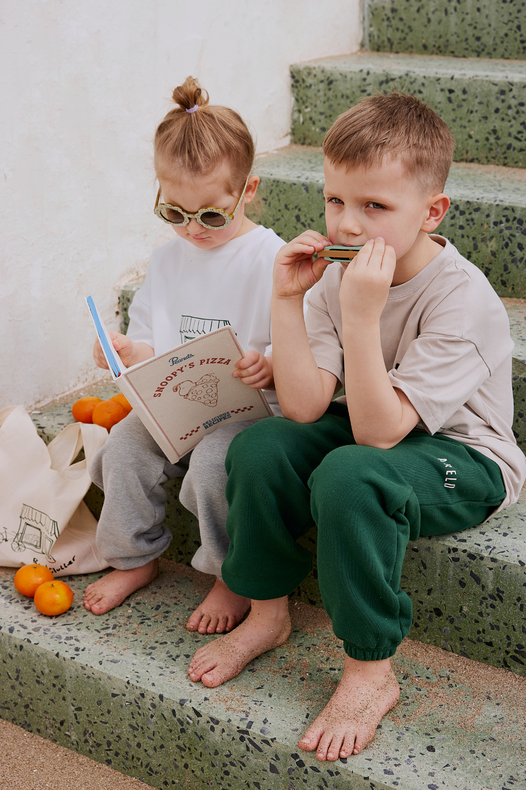 Children Bookstore Short Sleeve T-shirt White/Green