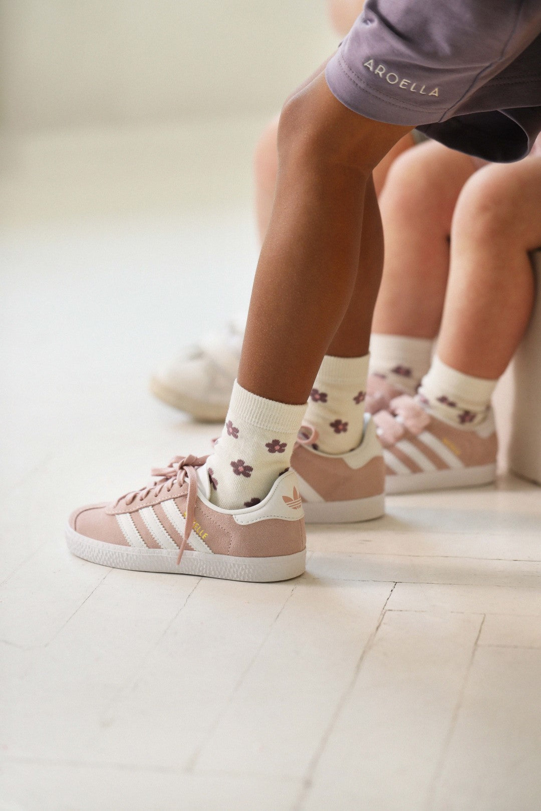 KIDS SOCKS / 2 PAIR / FLOWERED AND STRIPED