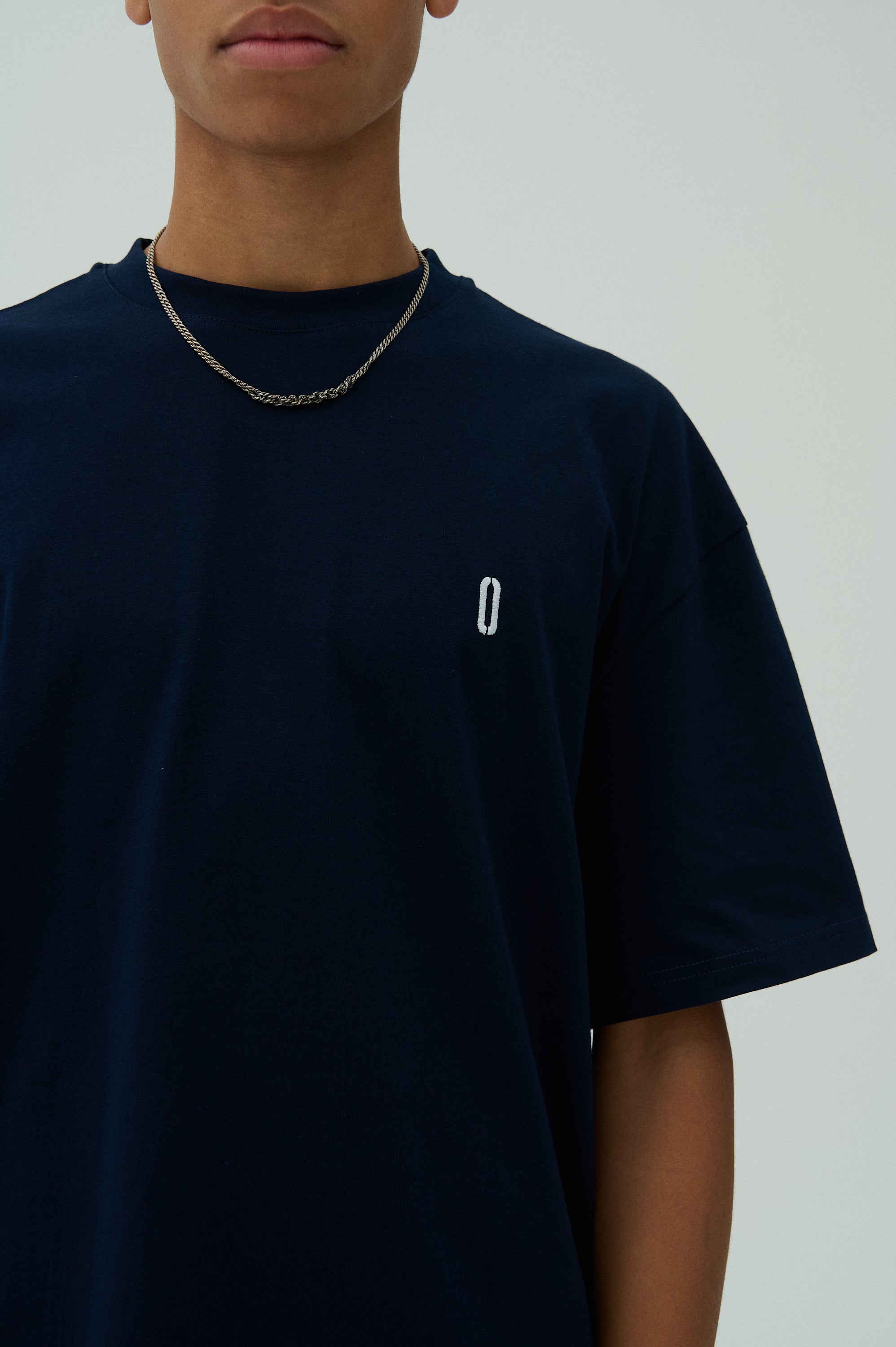 Men T-shirt Navy/White