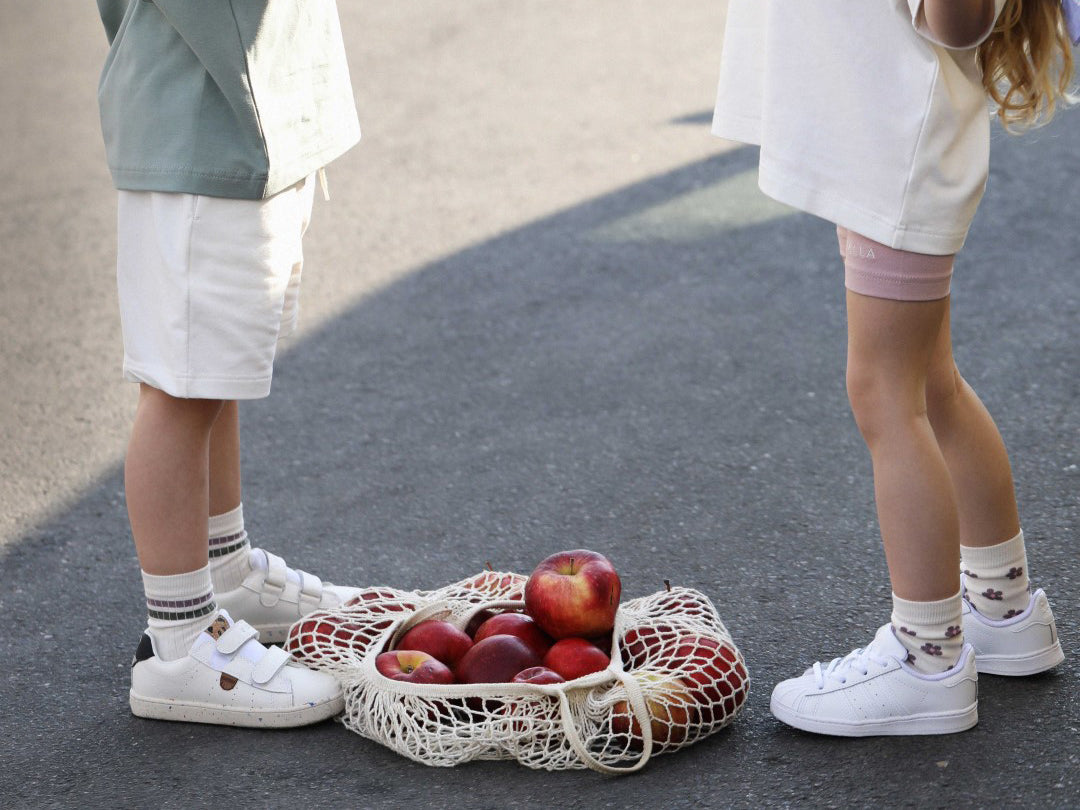 KIDS SOCKS / 2 PAIR / FLOWERED AND STRIPED